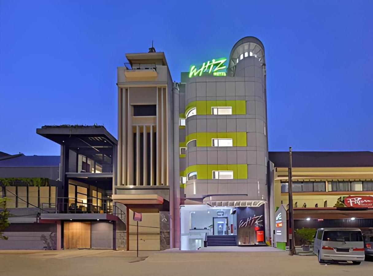 Whiz Hotel Falatehan Jakarta Extérieur photo