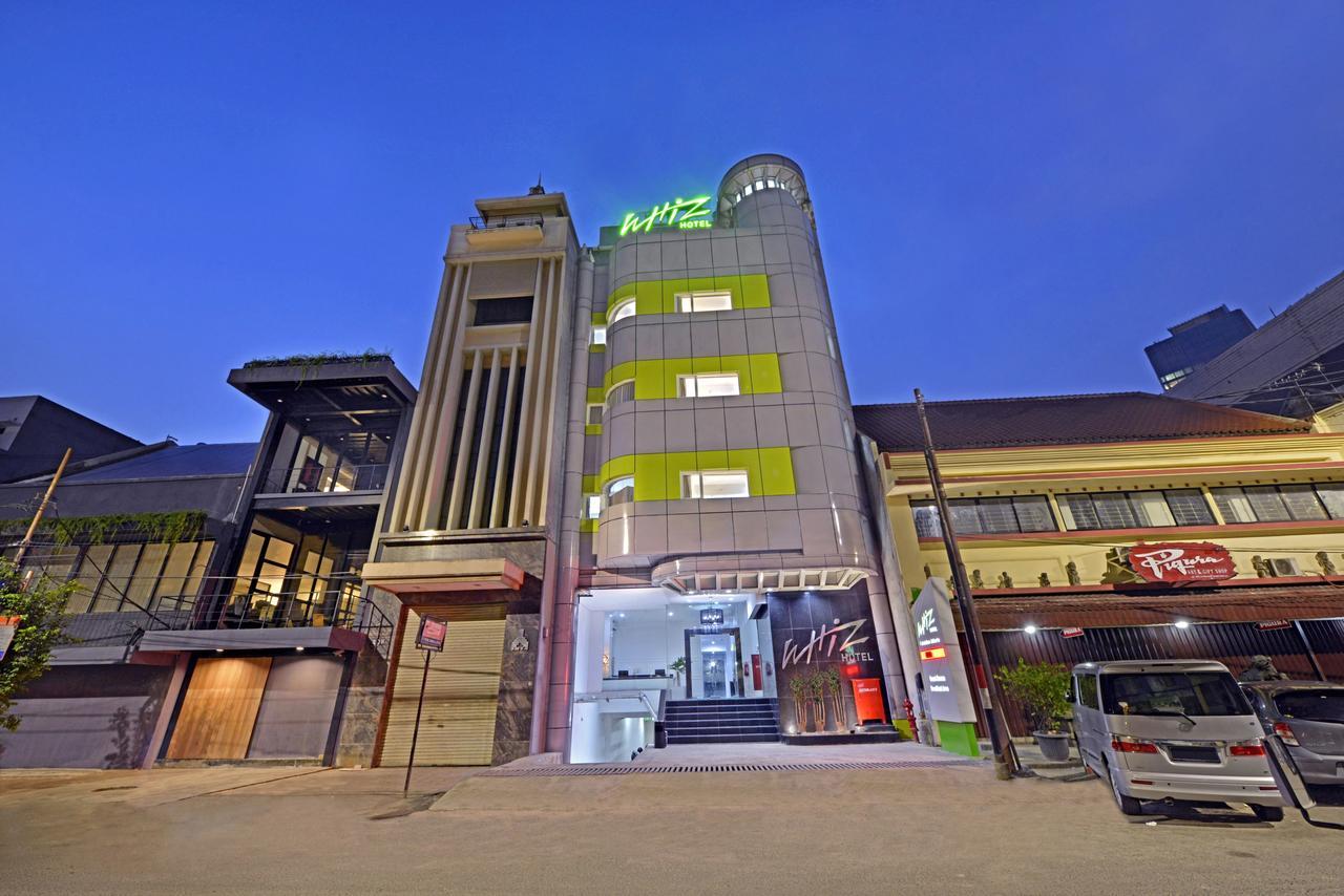 Whiz Hotel Falatehan Jakarta Extérieur photo